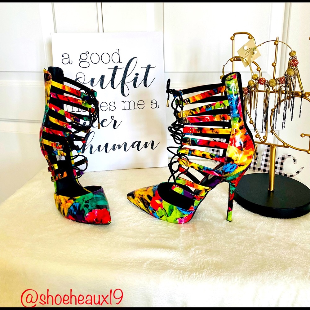 Steve Madden STF FLORAL Stilettos - Size 10